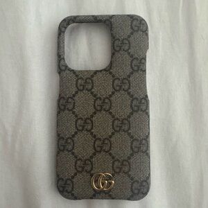 Gucci iPhone 15 PRO case - like new!